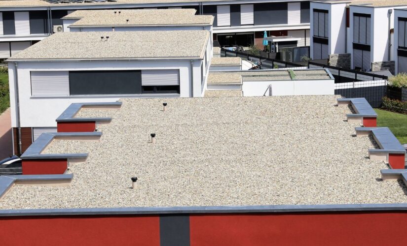 Garage à toit plat : construction, prix, devis