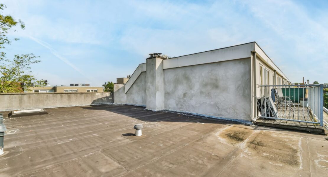 Comment entretenir un toit plat?