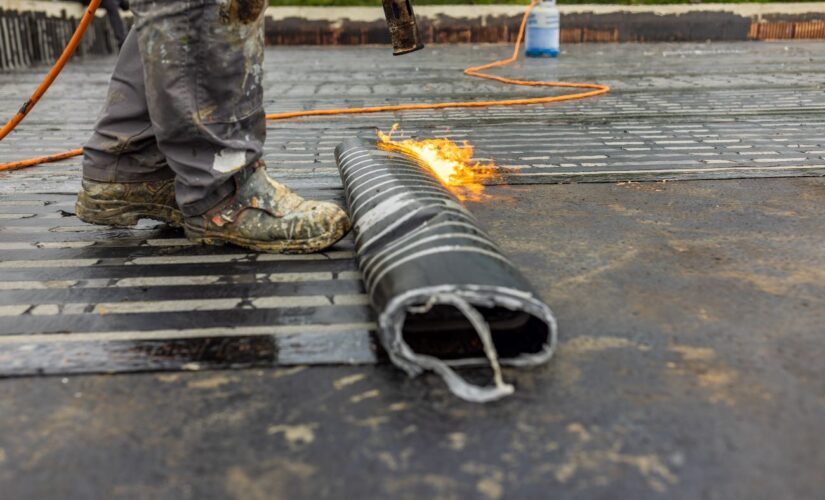 Quels sont les différents matériaux possible pour recouvrir un toit plat?