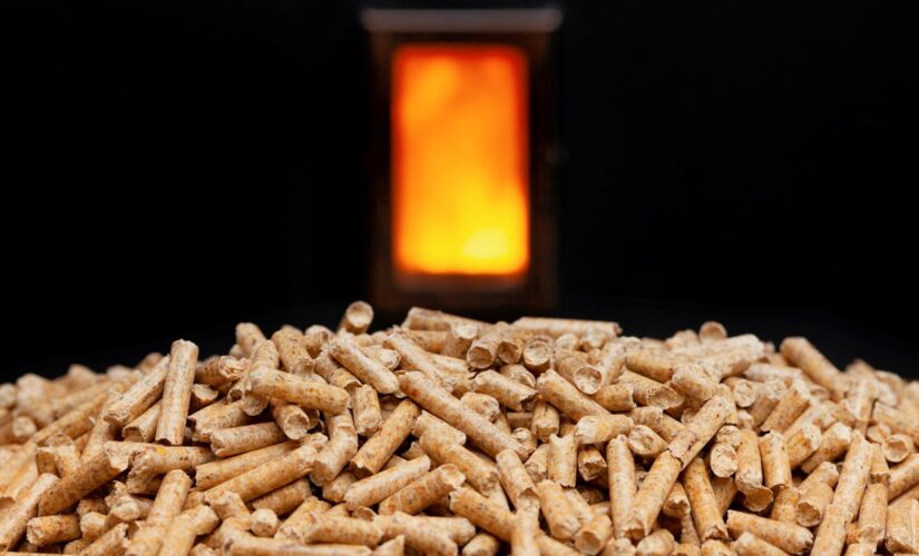 Vous cherchez à optimiser la combustion de votre poêle à granulés? 4 conseils simples et efficaces