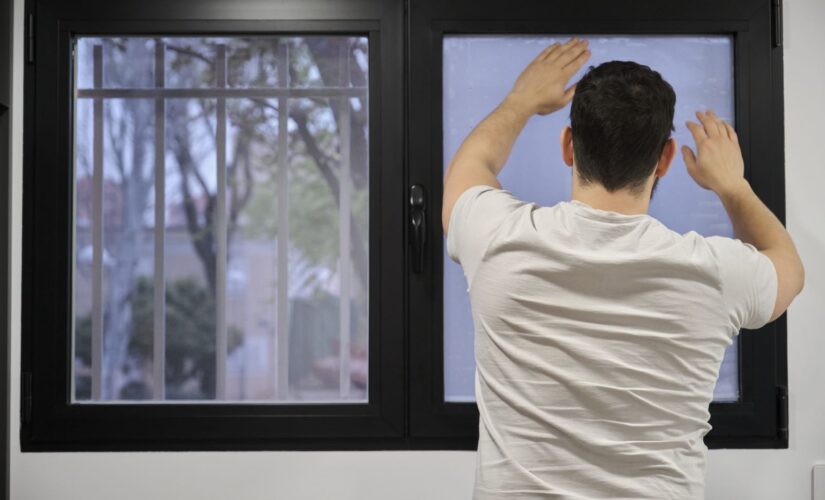 Envie d’améliorer l’isolation de vos fenêtres de l’intérieur sans les changer? 5 conseils simples