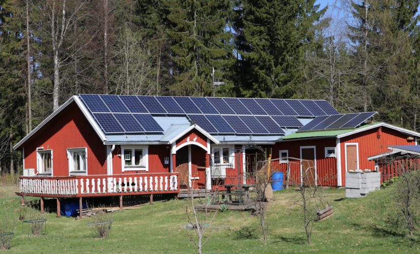 Panneaux solaires : quels sont les avantages lors d’une transition énergétique ?