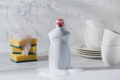 Comment déboucher un évier sans Destop? Essayez cette technique méconnue qui prend 2 minutes!