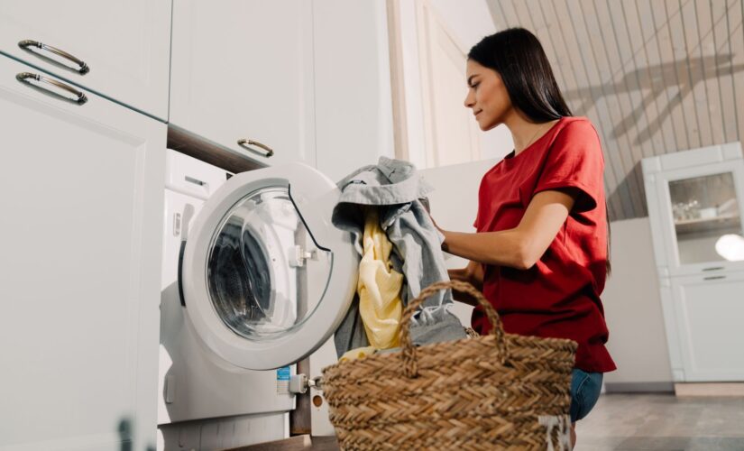 L’heure idéale pour pour faire une machine et réduire sa facture d’électricité : la connaissez vous?