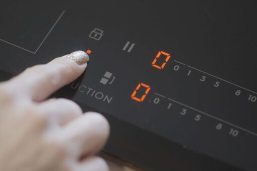 Comment déverrouiller une plaque vitrocéramique?