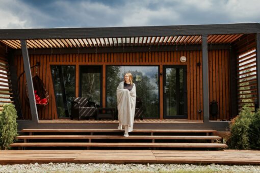 Isolation maison container : défis, techniques, isolants et coût