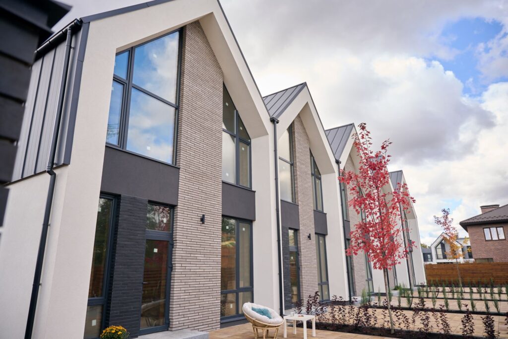 re 2020 seuil 2025 maisons collectives