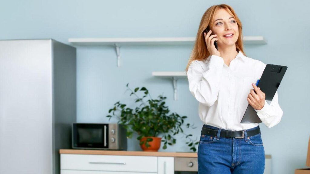 conseillère assurance emprunteur