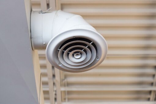 VMC RT 2020 : quelles sont les règles à connaître pour une installation conforme ?